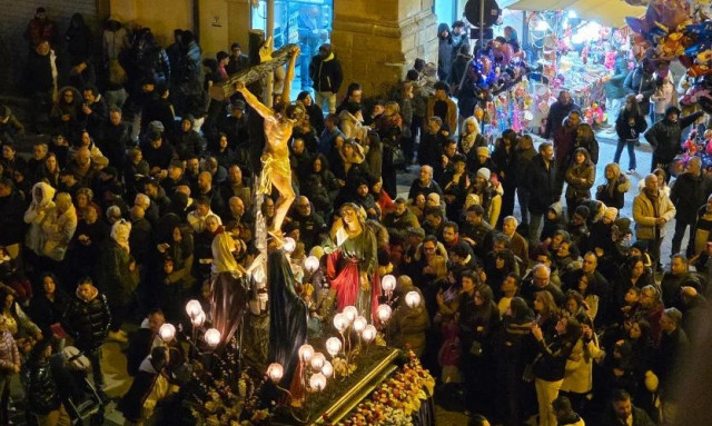 Ξεχάστε τα Χριστούγεννα: Αυτή η πόλη της Ιταλίας προετοιμάζεται ήδη για το Πάσχα