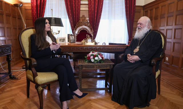 Κίμπερλι Γκίλφοϊλ: Συνάντηση με τον Αρχιεπίσκοπο Ιερώνυμο - «Είναι θαυμάσιο που σας γνωρίζω»