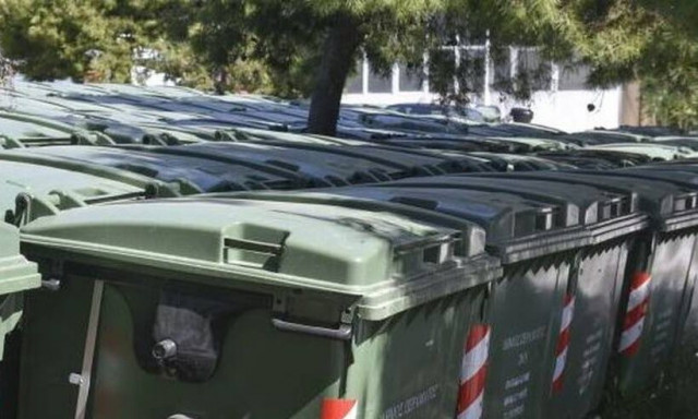 Ρόδος: Άνδρας εγκλωβίστηκε σε κάδο σκουπιδιών - Μεταφέρθηκε στο νοσοκομείο