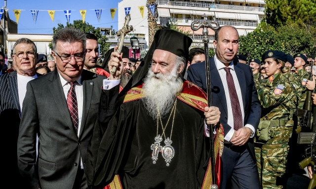 Η Κόρινθος υποδέχτηκε τον νέο Ποιμενάρχη της - Ενθρονίστηκε ο Μητροπολίτης Παύλος