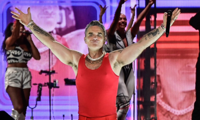 Ο Robbie Williams φοβάται ότι οι ενέσεις αδυνατίσματος σταδιακά «τον τυφλώνουν»