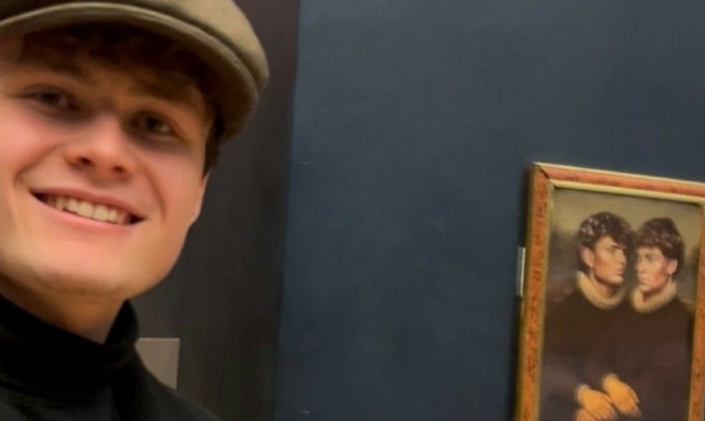 Λούβρο: Νέα κενά ασφαλείας – TikΤokers κρέμασαν… δικό τους πίνακα δίπλα στη Μόνα Λίζα (βίντεο)