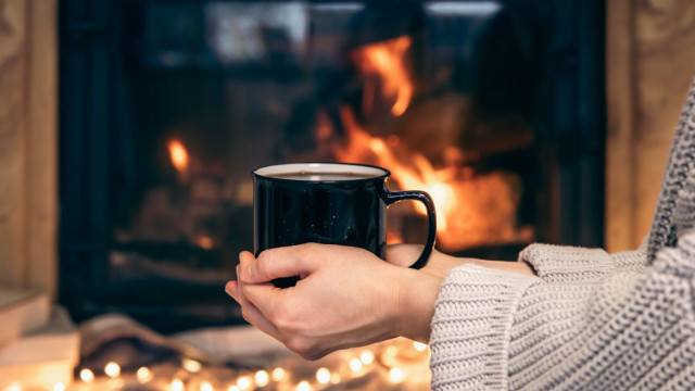 Πώς η νέα γενιά σομπών προσφέρει θέρμανση με χαμηλό κόστος και μηδενικούς ρύπους