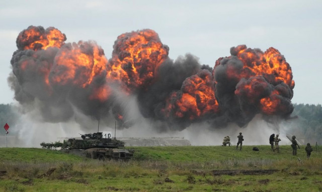 To NATO απογείωσε μαχητικά αεροσκάφη σε Ρουμανία, Πολωνία - 20 οι νεκροί στην Ουκρανία