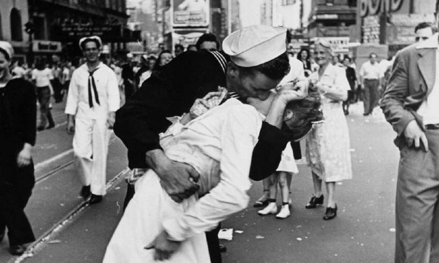 Το πρώτο φιλί δόθηκε πριν από... 20 εκατομμύρια χρόνια