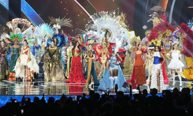 Χάος στα καλλιστεία «Μις Υφήλιος»: Παραιτήθηκαν δύο κριτές - Καταγγελίες για «στημένη» διοργάνωση