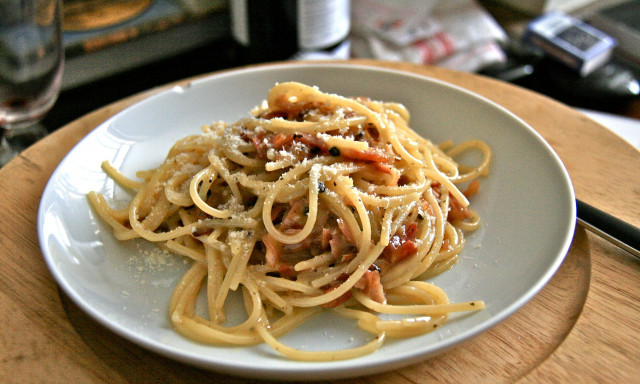 Γαστρονομική «σύγκρουση»: Η Ρώμη καταδίκασε τις «ψευδο-ιταλικές» σάλτσες για ζυμαρικά