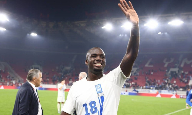 O Αντετοκούνμπο πόσταρε τον Τεττέη κι αυτός υποκλίθηκε: «Φάρος όταν όλα έδειχναν να σκοτεινιάζουν»