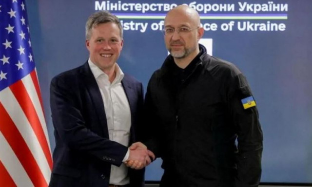 Στην Ουκρανία Αμερικανοί αξιωματούχοι για τον τερματισμό του πολέμου