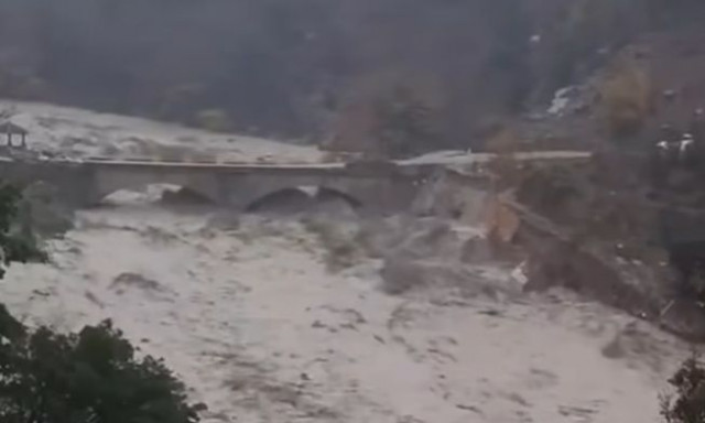 Κακοκαιρία: Στη «μάχη» και ο στρατός στην Ήπειρο - Βροχή μηνών μέσα σε λίγες ώρες