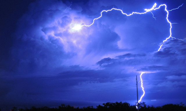 Καιρός: Διήμερο κακοκαιρίας στη μισή χώρα – Σαββατοκύριακο με ραγδαία πτώση της θερμοκρασίας