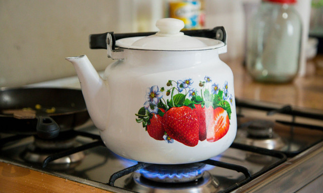 Πώς να καθαρίσετε τα λίπη από την κουζίνα γκαζιού