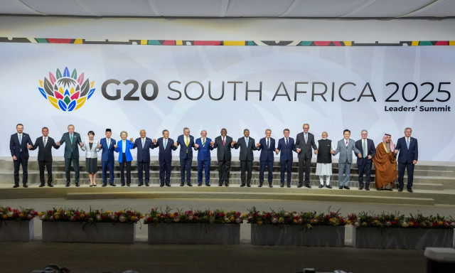 Η άδεια καρέκλα του Τραμπ και η προφητεία του Μακρόν: «Η G20 βρίσκεται στο τέλος ενός κύκλου»