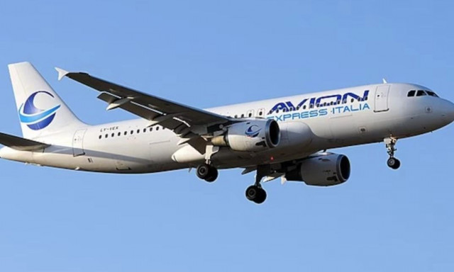 Προσποιήθηκε ότι ήταν κυβερνήτης και «πέταξε» σε όλη την Ευρώπη για περισσότερα από τρία χρόνια