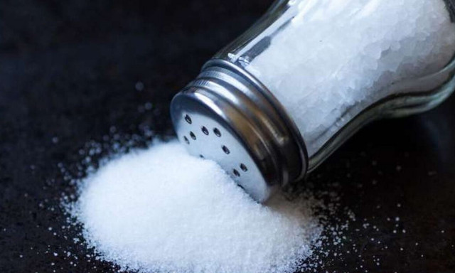 Όλοι τα έχουν στο σπίτι - Tα τρόφιμα που είναι τοξικά σε πολύ υψηλές δόσεις