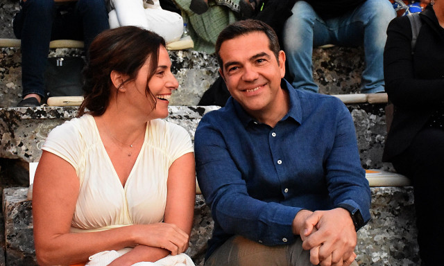 Αλέξης Τσίπρας: Οι επιλεγμένες αναφορές στην Μπέττυ Μπαζιάνα - Από τον μαθητικό έρωτα στο Μαξίμου