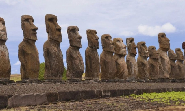 Νησί του Πάσχα: Βρέθηκε ποιοι και πως κατασκεύασαν τα εμβληματικά πέτρινα κεφάλια