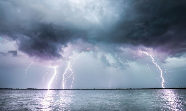 Καιρός: Σοβαρά προβλήματα προκαλεί η κακοκαιρία – Ξεκινά με ενισχυμένη ένταση η επέλαση της Adel