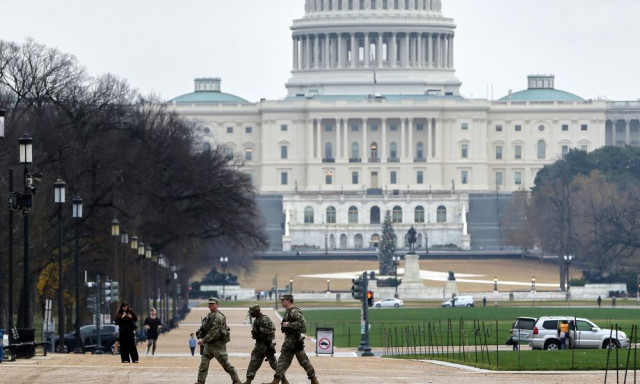 Οι ΗΠΑ «παγώνουν» τις αιτήσεις ασύλου για τους Αφγανούς μετά τα πυρά στα μέλη της Εθνοφρουράς