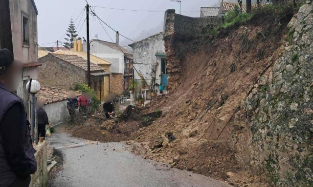 Κακοκαιρία «Adel»: Κατολισθήσεις και πλημμύρες στην Κέρκυρα - Κλειστά τα σχολεία - Βίντεο