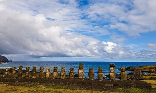 Ποιος έχτισε τα αγάλματα στο Νησί του Πάσχα: Επιστήμονες έλυσαν το μυστήριο μετά από 9 αιώνες