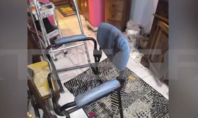 Σαλαμίνα: Εικόνες ντοκουμέντο - Μέσα στο σπίτι της 75χρονης μετά τη δολοφονία από τη νύφη της