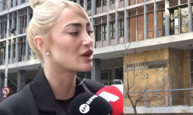 Ιωάννα Τούνη: «Λύγισε» έξω από το δικαστήριο - «Το περιμένω οκτώ χρόνια, το χρειάζεται η ψυχή μου»