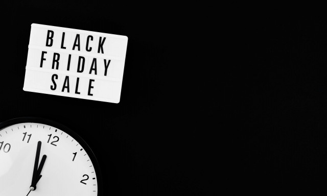 Έρευνα Newsbomb: Black Friday 2025: Εκπτώσεις έως… €0,07 - Πραγματικές ή πλασματικές;
