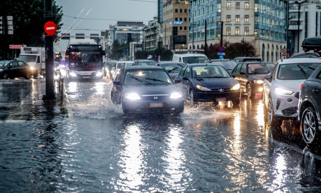 Κακοκαιρία Adel: Έκτακτο δελτίο - Μέχρι πότε και πού συνεχίζονται τα έντονα φαινόμενα