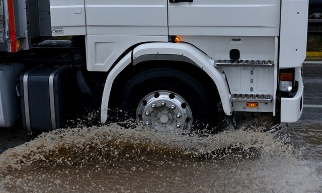 Διακοπή κυκλοφορίας σε Πειραιώς και Πέτρου Ράλλη στο ύψος Χαμοστέρνας