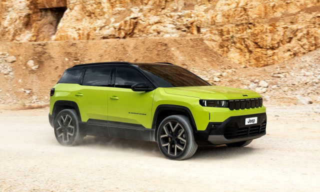 Το νέο Jeep Compass είναι αναβαθμισμένο, εξηλεκτρισμένο αλλά και φουλ ηλεκτρικό