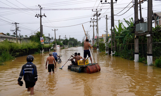 Φονικές πλημμύρες στη Σρι Λάνκα: Τουλάχιστον 123 νεκροί - Δεκάδες χιλιάδες εκτοπισμένοι - Βίντεο