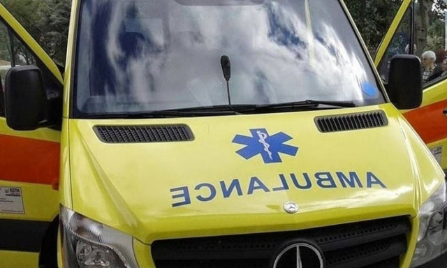 Ηλεία: Τρελή πορεία αυτοκινήτου στην Πύργου-Πατρών - Στο νοσοκομείο ο οδηγός