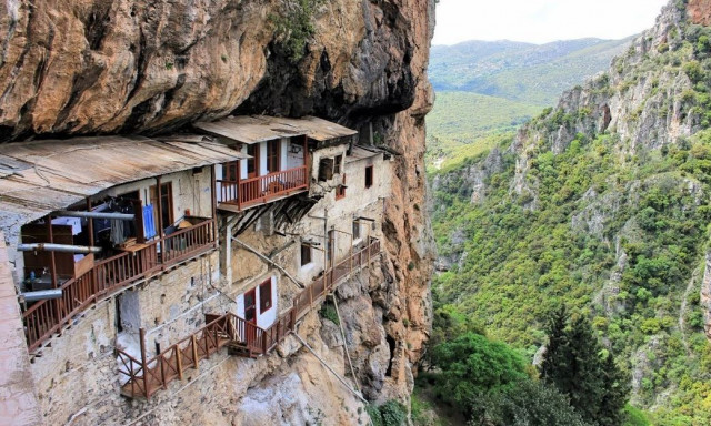 Αρκαδία: Κορυφαίο κέντρο προσκυνηματικού και φυσιολατρικού τουρισμού