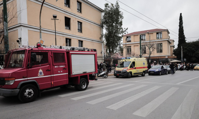 Τηλεφώνημα για βόμβα στην Ευελπίδων