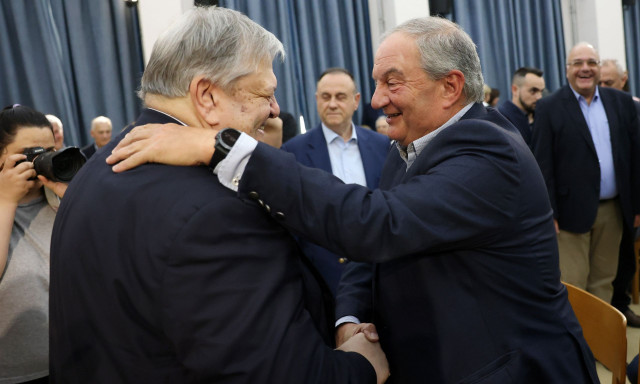 Μαρινάκης για επικείμενη κοινή εμφάνιση Βενιζέλου - Καραμανλή - Απάντηση στα περί «μη διακυβέρνησης»