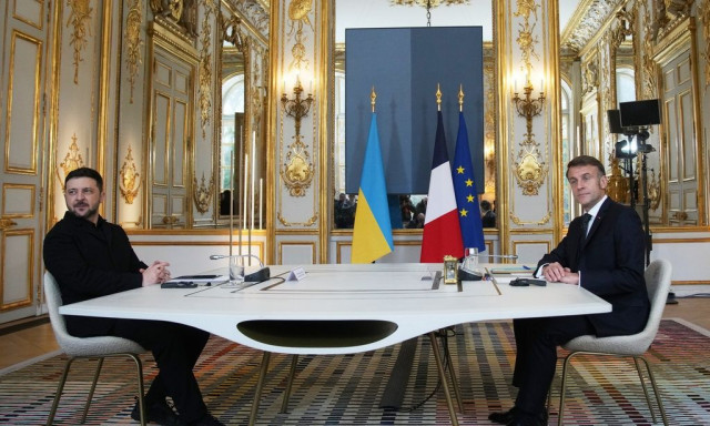 Μακρόν: «Ολοκληρωμένες» οι εγγυήσεις ασφαλείας για την Ουκρανία - «Ανέτοιμο» το σχέδιο για τα εδάφη