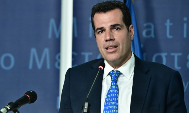  Πλεύρης για μεταναστευτικό: Τα σκληρά μέτρα αποδίδουν – Μειωμένες ροές κατά 50%