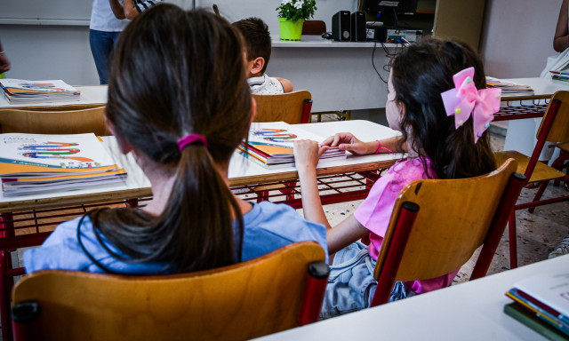 Πότε κλείνουν τα σχολεία για Χριστούγεννα