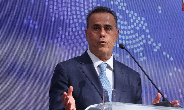 Στις ΗΠΑ ο Παπασταύρου για συνάντηση με τον Μπέργκαμ - «Η Ελλάδα δείχνει τον δρόμο»