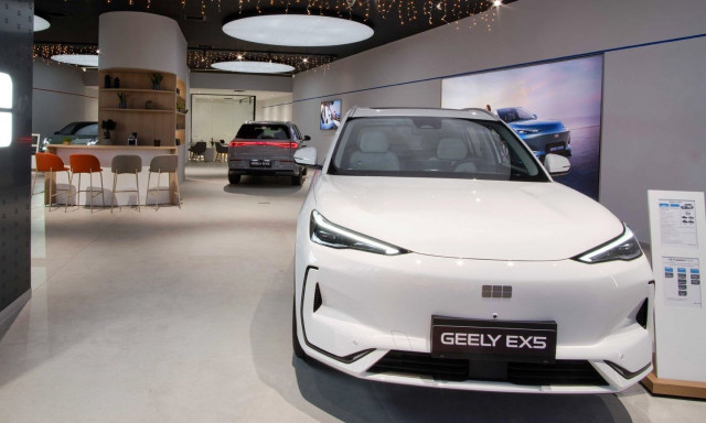 Geely: Έτοιμο το πρώτο Geely Experience Store στο Μαρούσι