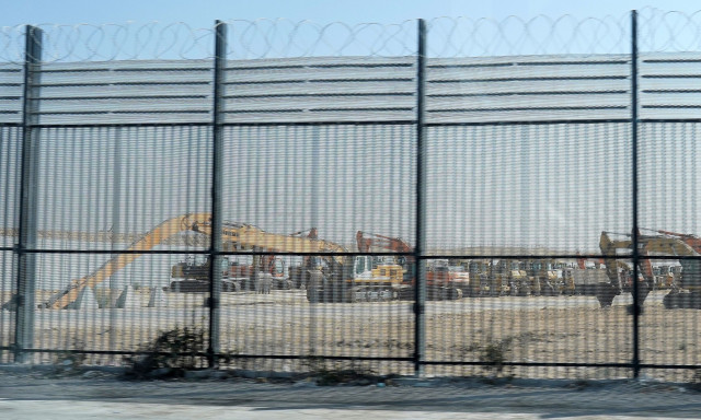 Η Αίγυπτος διαψεύδει τους ισχυρισμούς του Ισραήλ για το άνοιγμα του περάσματος της Ράφα