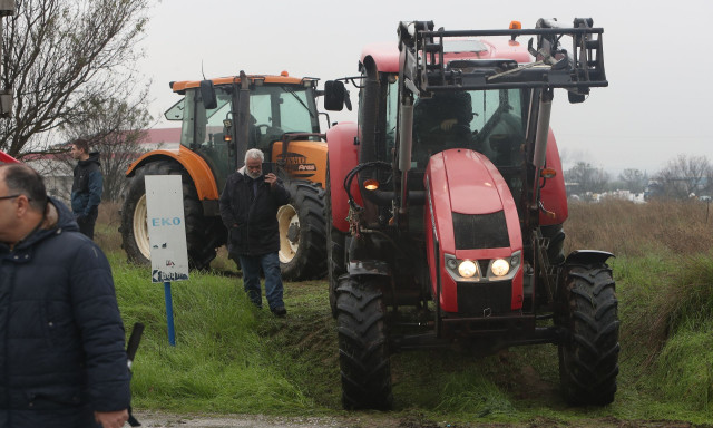Οι αγρότες κλείνουν το Τελωνείο του Προμαχώνα – Κλιμακώνονται οι κινητοποιήσεις