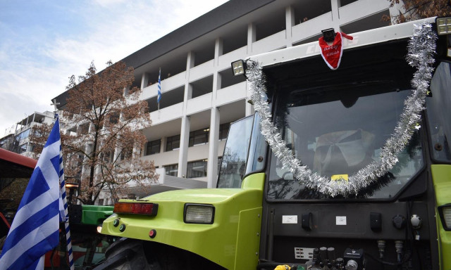 Λάρισα: Αναβολή για 15 Δεκεμβρίου της δίκης των δύο αγροτών που συνελήφθησαν στα μπλόκα την Κυριακή