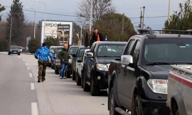 Αγρότες: Να μπλοκάρουν το αεροδρόμιο «Μακεδονία» εξετάζουν οι αγρότες στη Θεσσαλονίκη