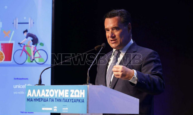 Άδωνις στο Newsbomb: «Είπα ότι παίζω τένις για να κινητροδοτήσω περισσότερους να αθληθούν»