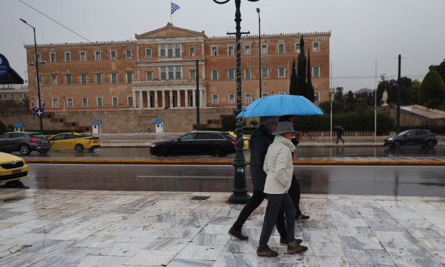 Καιρός: Νέο κύμα κακοκαιρίας μετά τον «Byron» - Πότε θα «χτυπήσει» στη χώρα μας