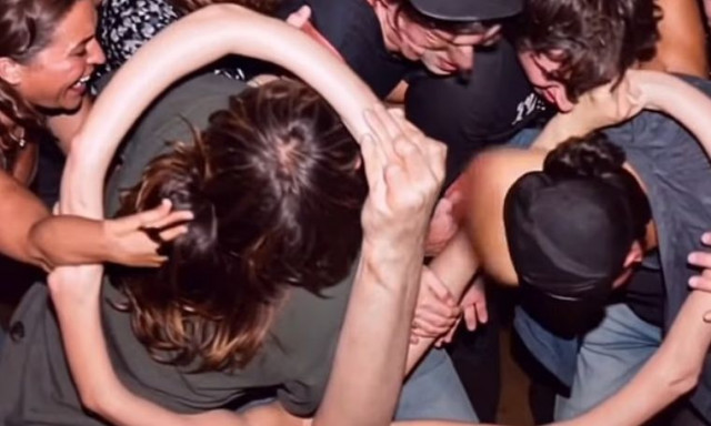 Χαοτικό διαφημιστικό τεχνητής νοημοσύνης του ιταλικού οίκου μοδας Valentino ξεσηκώνει το διαδίκτυο