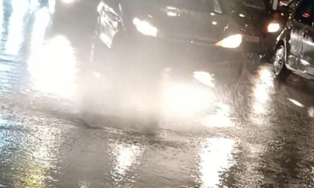 Viral το βίντεο του Newsbomb.gr με το φρεάτιο που «σκάει»