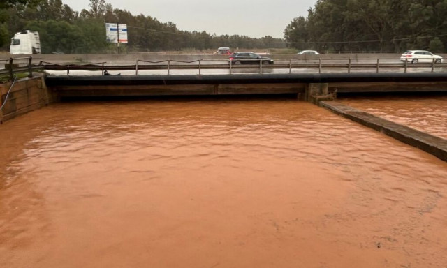 LIVE BLOG: Η κακοκαιρία Byron σαρώνει την Ελλάδα – Πλημμύρες, κλειστά σχολεία και μηνύματα του «112»
